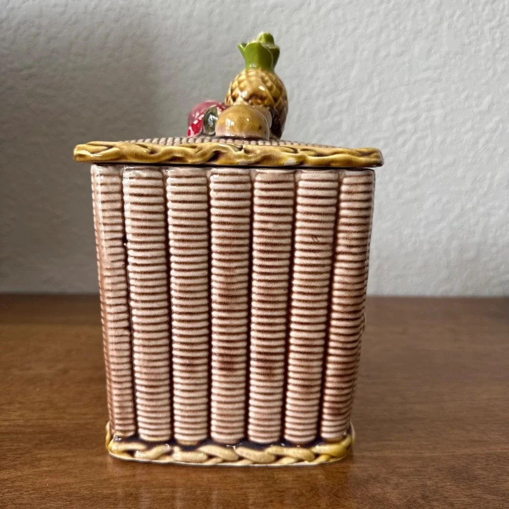 Tilso vintage fruit